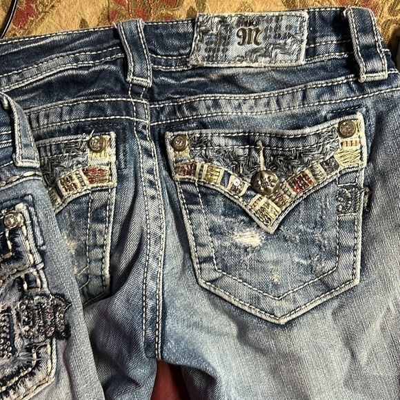 Jeans - Picture 2 of 2